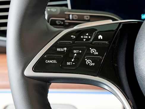 Certified 2026 Mercedes-Benz GLE 450 4MATIC image 19