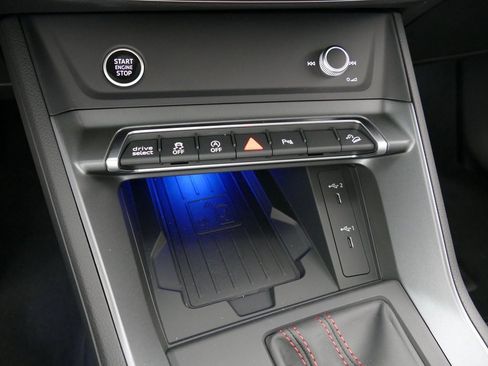 New 2025 Audi Q3 2.0T Premium Plus image 22