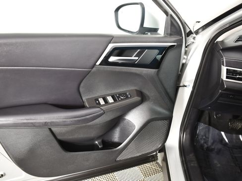 Used 2022 Mitsubishi Outlander SE image 36