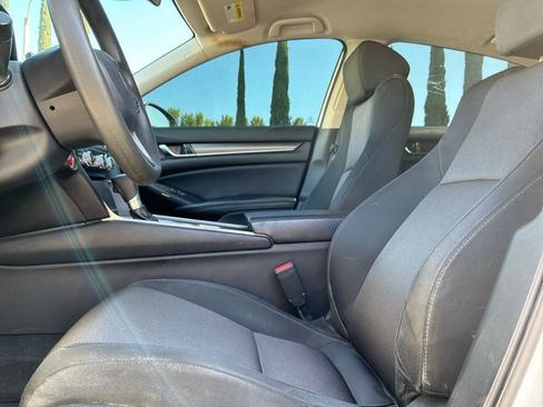 Used 2018 Honda Accord LX image 16