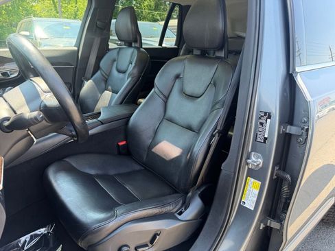 Used 2017 Volvo XC90 T6 Momentum w/ Vision Package AWD/4WD image 11