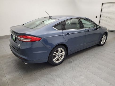 Used 2018 Ford Fusion SE w/ Fusion SE Technology Package FWD image 10