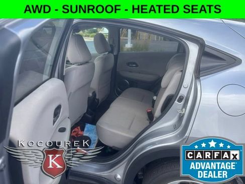 Used 2017 Honda HR-V EX image 9