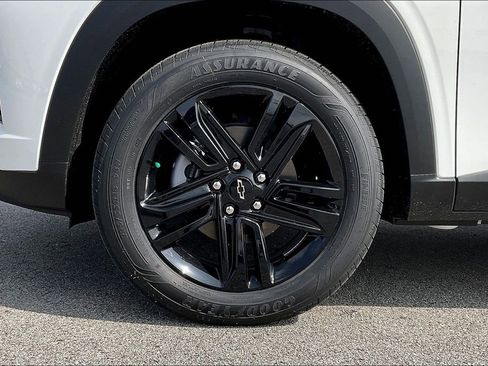 New 2026 Chevrolet Trax ACTIV w/ Driver Confidence Package FWD image 12