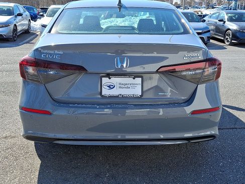 Used 2025 Honda Civic Sport Touring image 5