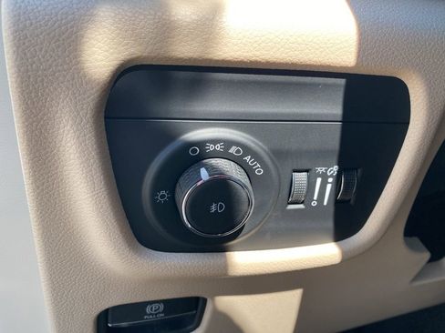 New 2026 Jeep Grand Cherokee Limited image 14