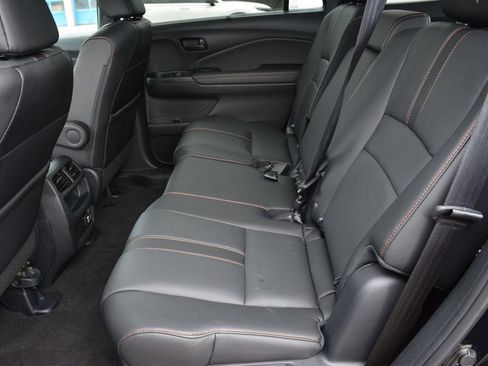 Used 2023 Honda Passport TrailSport image 16