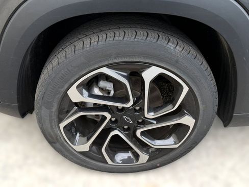 Used 2024 Chevrolet Trax RS FWD image 7