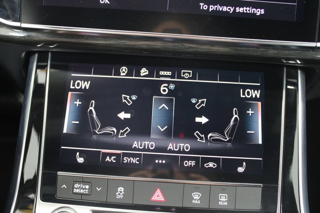 Used 2025 Audi Q7 3.0T Premium Plus AWD/4WD image 40