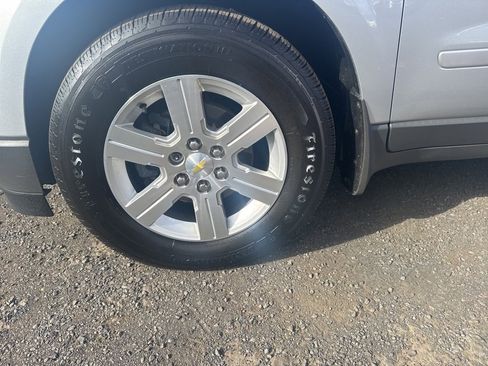 Used 2012 Chevrolet Traverse LT image 21