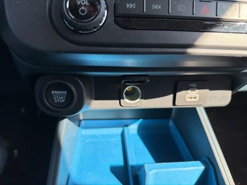 Certified 2025 Ford Maverick XLT image 21