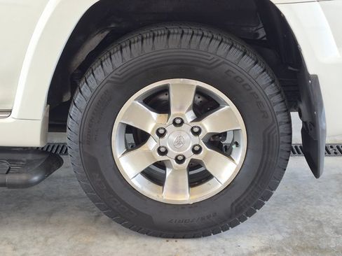 Used 2011 Toyota 4Runner SR5 w/ Convenience Pkg RWD image 21