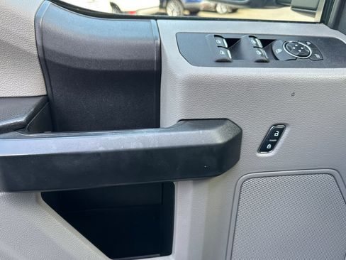 Used 2018 Ford F250 XL w/ Power Equipment Group AWD/4WD image 11