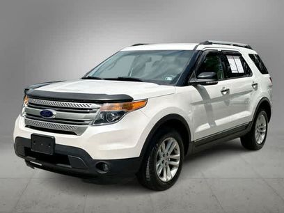 Used 2014 Ford Explorer XLT w/ Equipment Group 202A