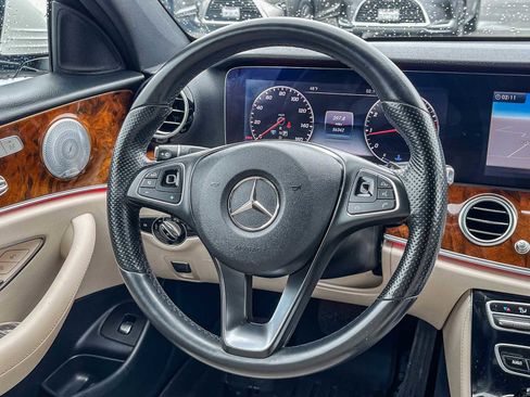 Used 2018 Mercedes-Benz E 300 image 14