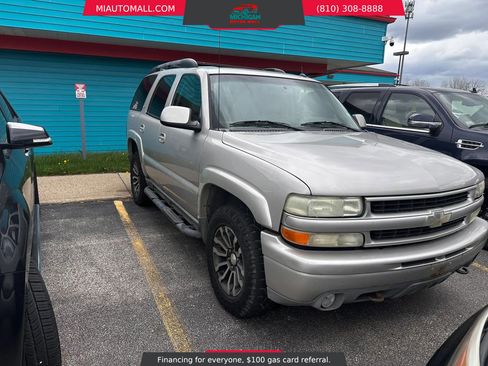 Used 2005 Chevrolet Tahoe Z71 w/ Preferred Equipment Group AWD/4WD image 3