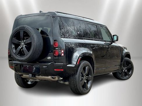 Used 2023 Land Rover Defender 110 X-Dynamic SE AWD/4WD image 6