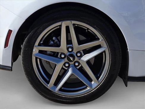 Used 2024 Ford Mustang Coupe image 8