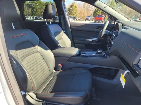 New 2026 Nissan Pathfinder Rock Creek AWD/4WD image 11