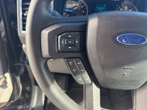 Used 2016 Ford F150 XLT image 17