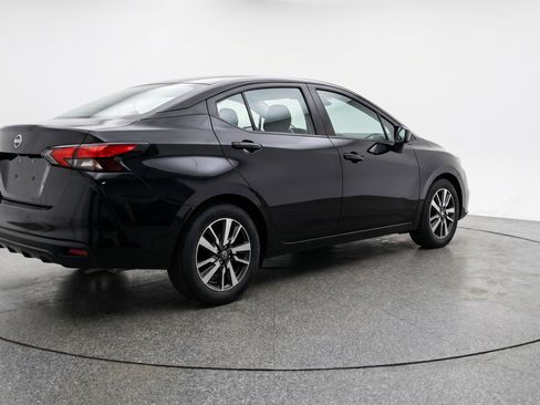 Used 2025 Nissan Versa SV FWD image 9