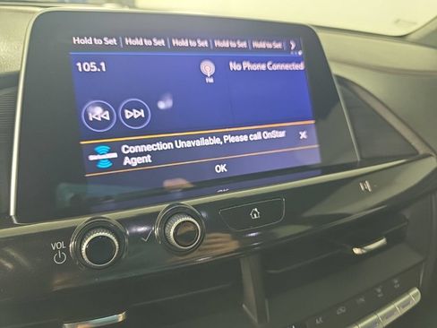 Used 2021 Cadillac CT4 V w/ Technology Package RWD image 19