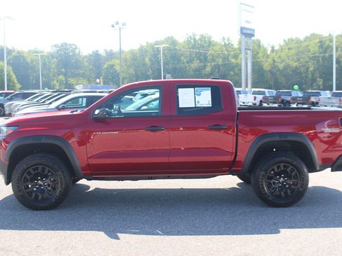 Used 2026 Chevrolet Colorado Trail Boss AWD/4WD image 4