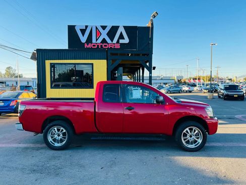 Used 2005 Nissan Titan XE image 4