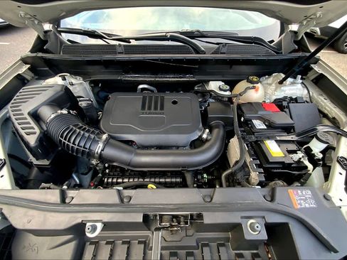 Certified 2023 GMC Acadia SLE w/ Driver Convenience Package image 27