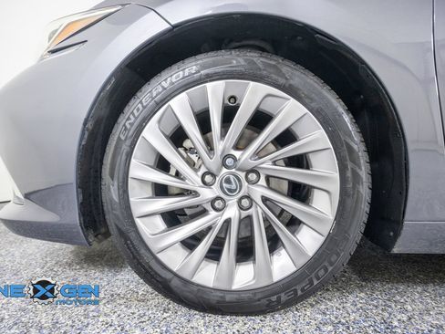 Used 2019 Lexus ES 350 w/ Accessory Package FWD image 47