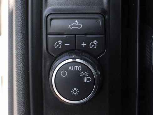 Used 2021 Chevrolet Silverado 2500 W/T image 18