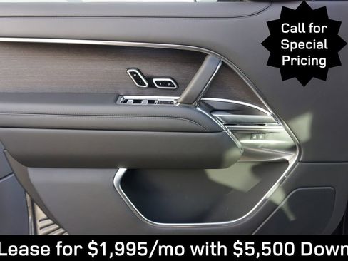 New 2025 Land Rover Range Rover Long Wheelbase SE image 17