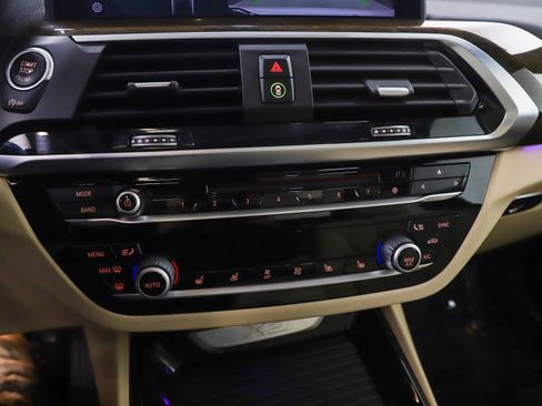 Used 2019 BMW X3 xDrive30i w/ Premium Package image 22