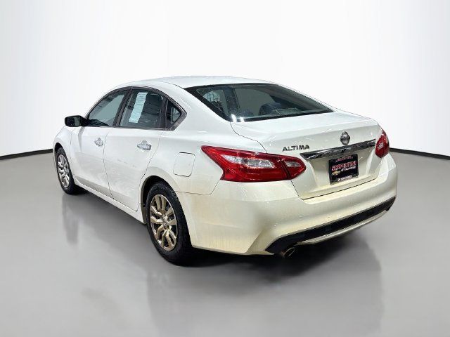 Used 2016 Nissan Altima 2.5 S w/ Power Driver Seat Package FWD image 9