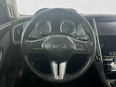 Used 2019 INFINITI Q50 Luxe w/ Essential Package (3.0T Luxe) image 17