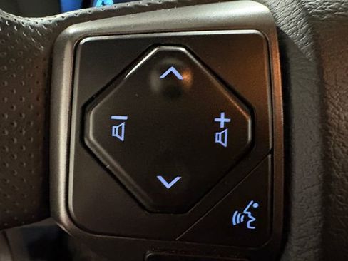 Certified 2019 Toyota Tacoma TRD Off-Road image 16