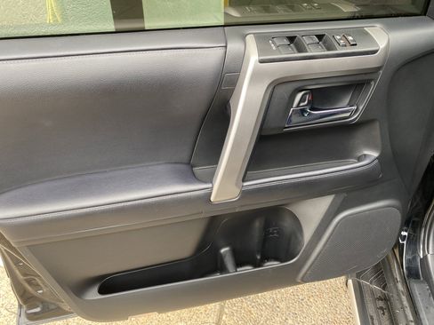 Used 2022 Toyota 4Runner SR5 RWD image 11