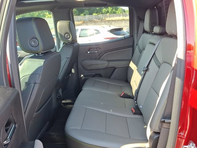 New 2026 Chevrolet Colorado ZR2 w/ Midnight Edition AWD/4WD image 5