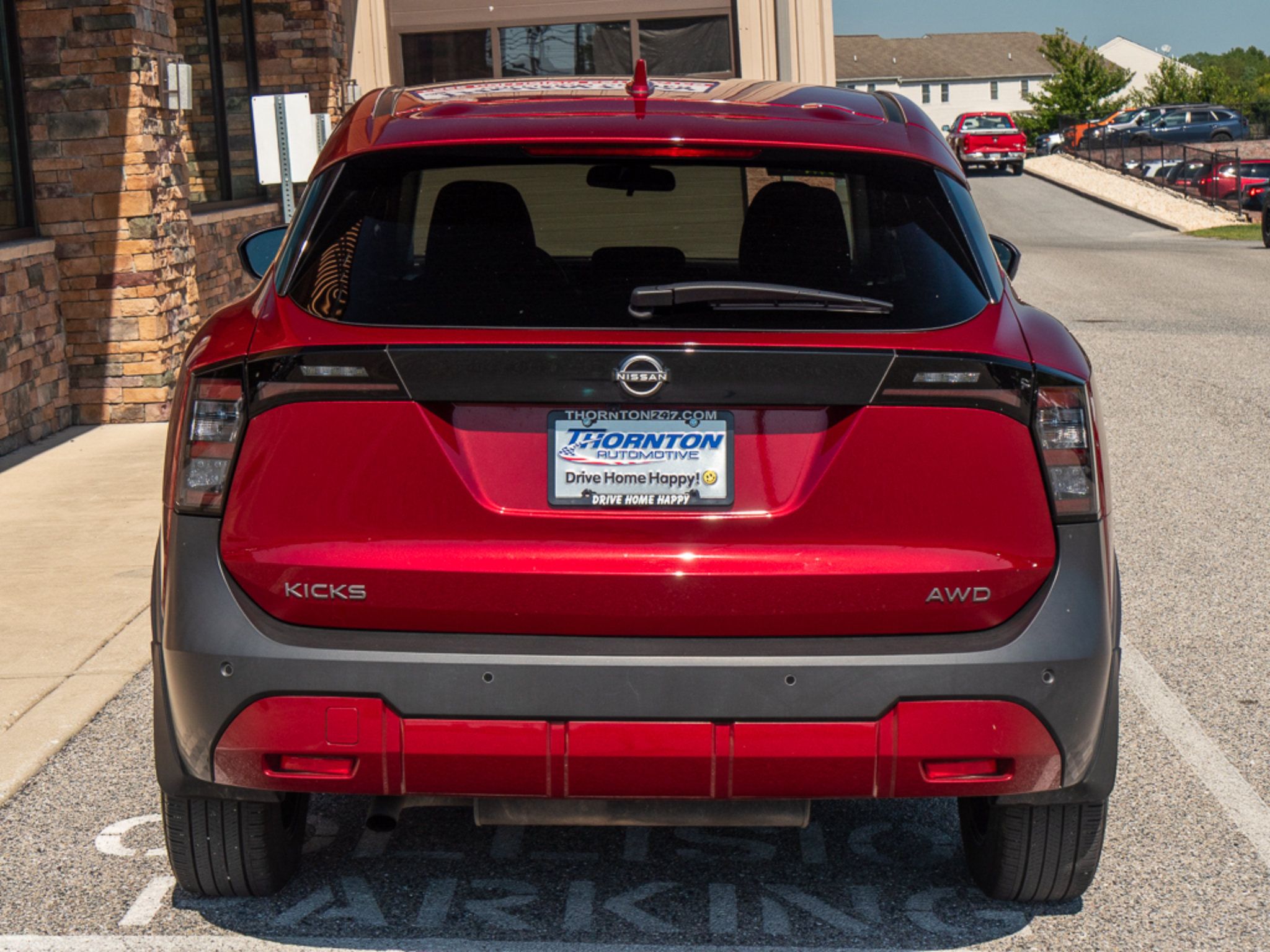 Used 2025 Nissan Kicks SV AWD/4WD image 4