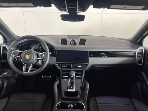 Certified 2023 Porsche Cayenne S AWD/4WD image 20
