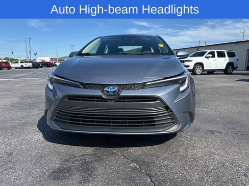 Used 2023 Toyota Corolla LE FWD image 9