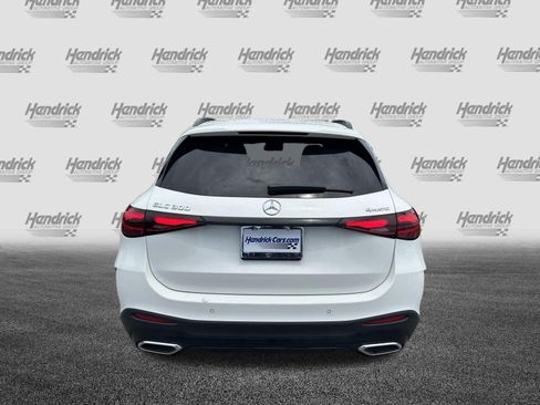Used 2025 Mercedes-Benz GLC 300 4MATIC image 9