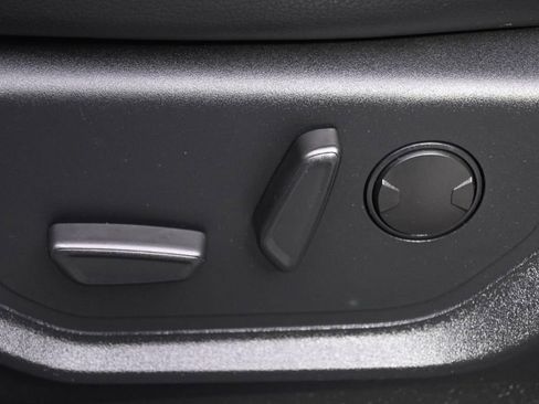 Used 2020 Ford F150 Lariat w/ Equipment Group 502A Luxury AWD/4WD image 14