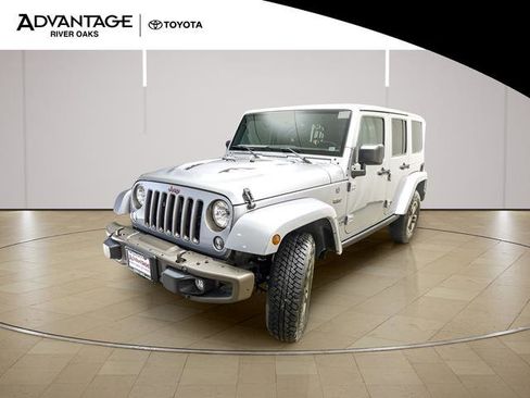 Used 2017 Jeep Wrangler Unlimited Sahara AWD/4WD image 4