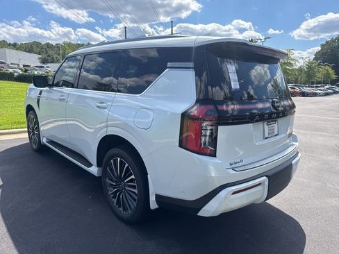 New 2025 Nissan Armada Platinum Reserve image 21