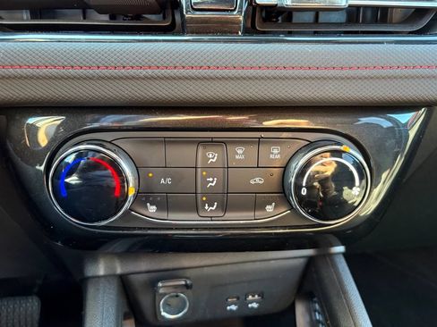 Used 2025 Chevrolet TrailBlazer RS w/ Driver Confidence Package FWD image 19