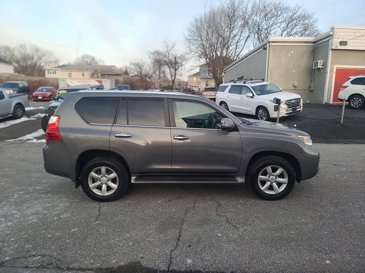 Used 2011 Lexus GX 460 w/ Comfort Plus Pkg AWD/4WD image 9