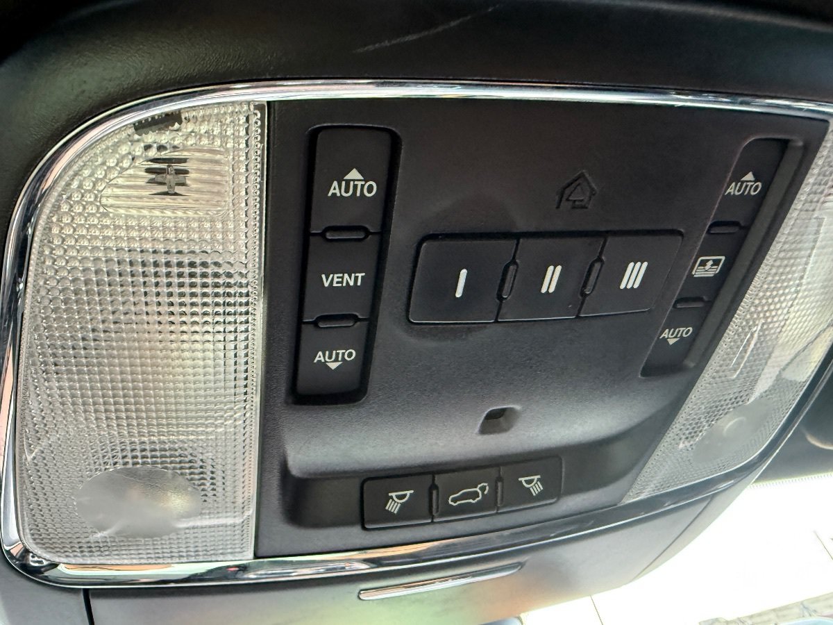 Used 2016 Jeep Grand Cherokee Summit AWD/4WD image 41
