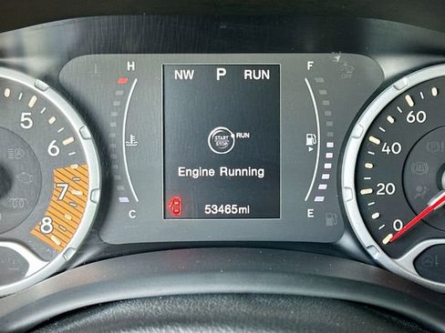 Used 2019 Jeep Renegade Latitude w/ Popular Equipment Group image 12