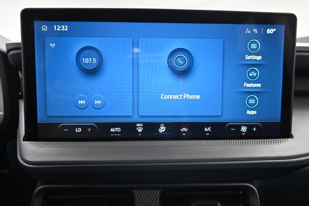 Used 2025 Ford Maverick XL w/ Equipment Group 102A AWD/4WD image 19